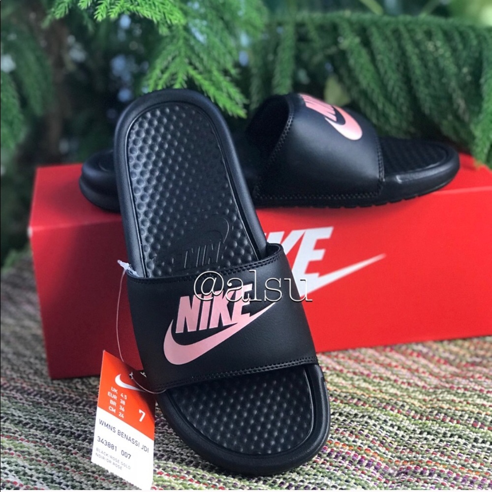 NWT Nike Benassi JDI Black/Gold Rose WMNS - Picture 3 of 5